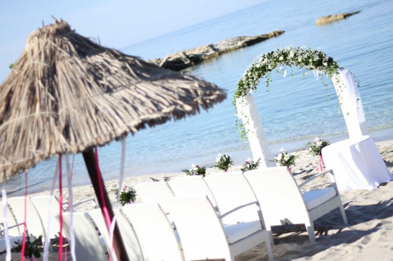 Here’s Why You Should Choose Hersonissos for Your Wedding